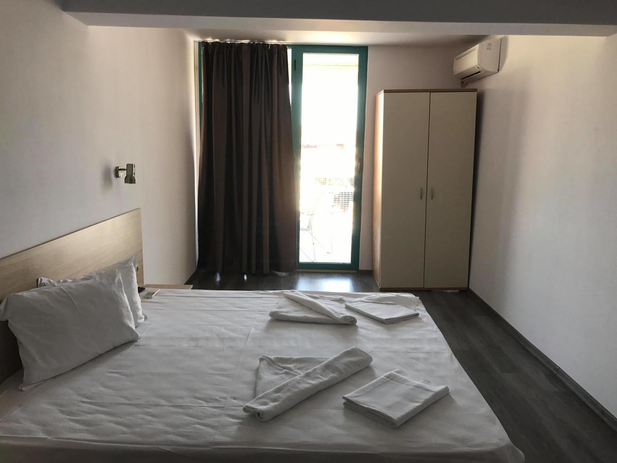Hotel Largo Slantchev Briag Extérieur photo